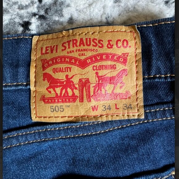 Levi's 505 Jeans - Picture 5 of 10